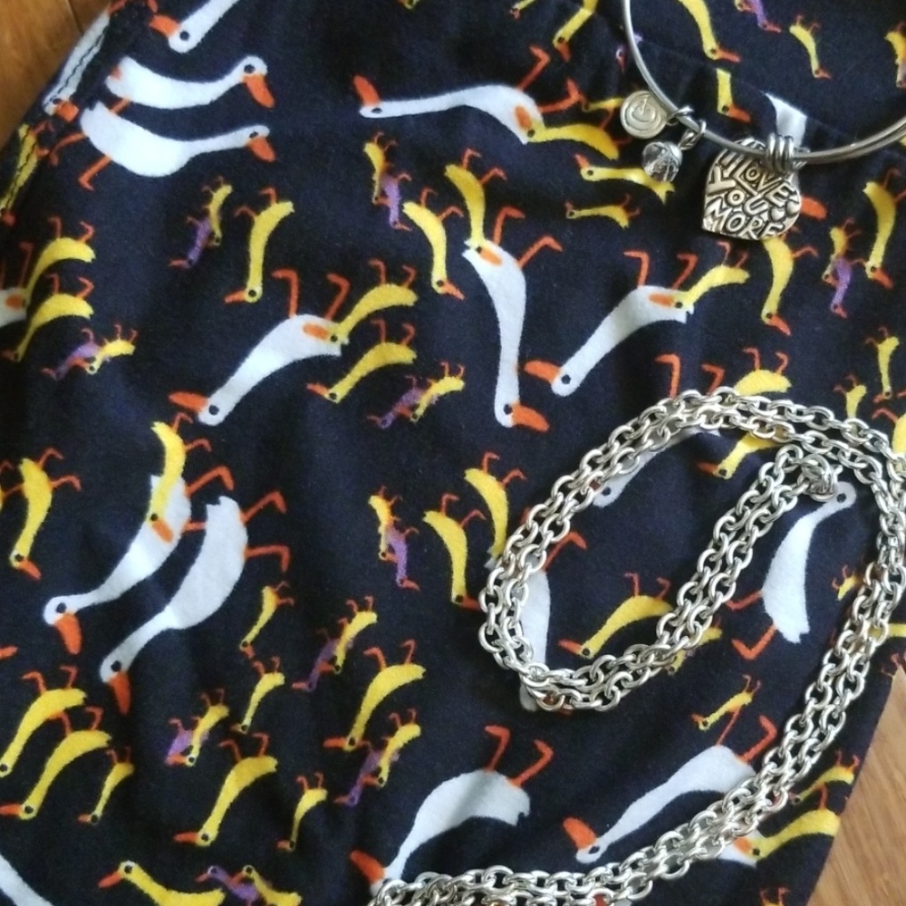Duck leggings one size new w tags